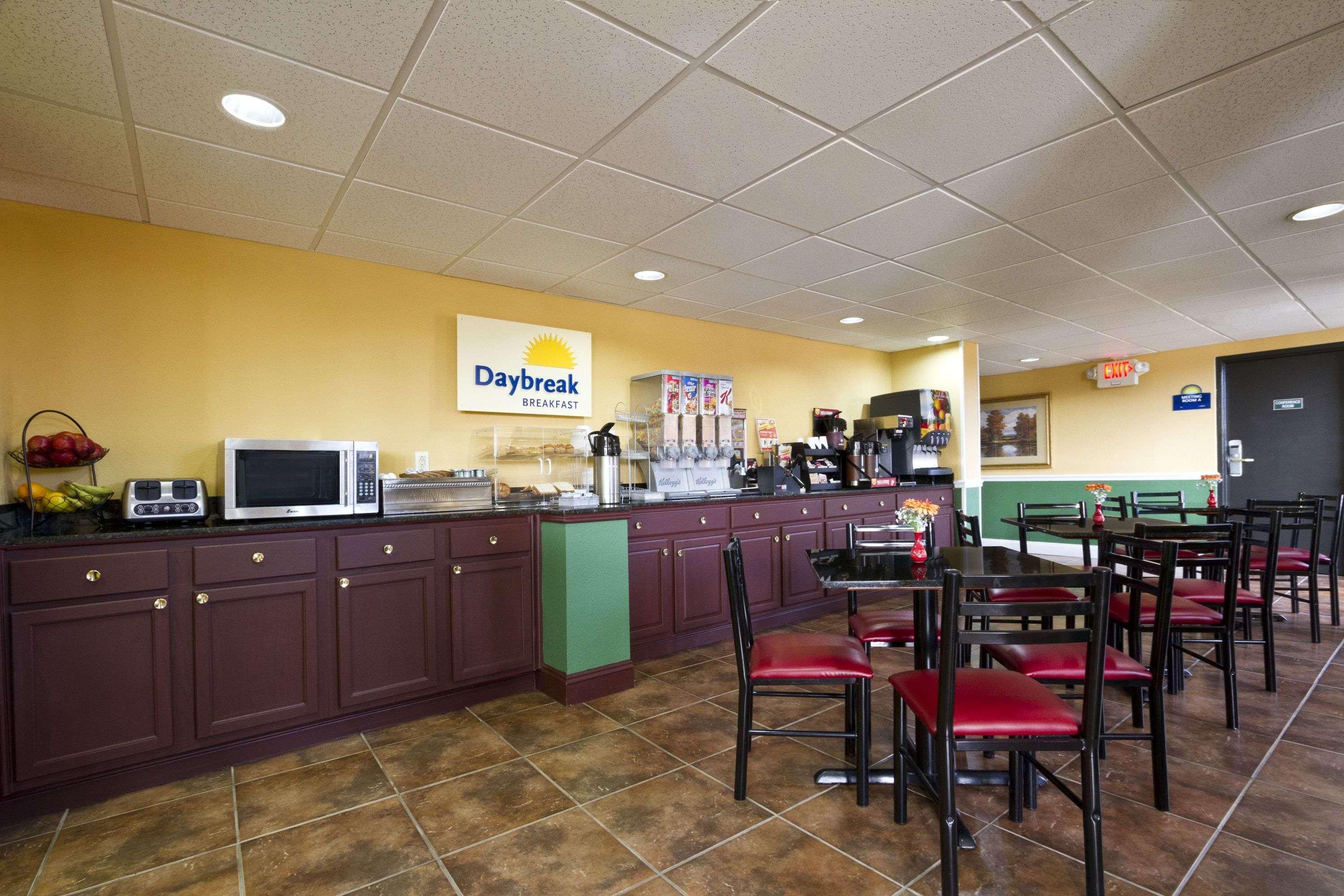 Red Roof Inn & Suites Duncan Esterno foto